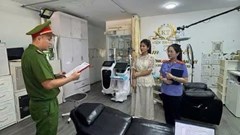 Vạch trần chiêu trò dùng ảnh cắt ghép để quảng cáo thẩm mĩ