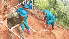 Cất bốc hài cốt nghi của liệt sĩ từng công tác tại Báo Cứu quốc