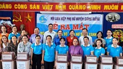 Giồng Riềng ra mắt 4 mô hình câu lạc bộ “Phụ nữ sống xanh”