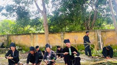 Người Cống ở Điện Biên duy trì phát triển nghề đan lát