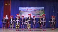 Ra mắt đội văn nghệ bản sắc dân tộc Giáy, Dao ở Tả Phời