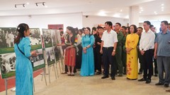 Khai mạc triển lãm ảnh chuyên đề “Bác Tôn với Quân đội nhân dân Việt Nam”