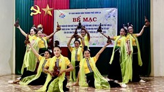 Xây dựng đội văn nghệ truyền thống gắn với phát triển du lịch
