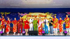 Đội Tuyên truyền lưu động Kiên Giang mang văn nghệ đến với phạm nhân  