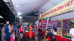 Thắp sáng hệ giá trị Việt trong từng mái ấm