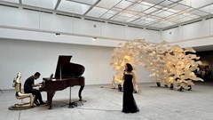 Hòa quyện hội họa và âm nhạc: “Chạm” đa giác quan nghệ thuật