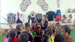 Tăng cường tiếng Việt cho trẻ em vùng dân tộc thiểu số 