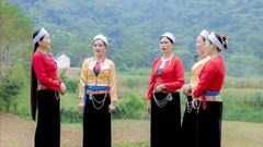 Nghệ thuật tạo hoa văn cạp váy của người Mường là di sản văn hóa phi vật thể quốc gia