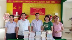 Thư viện tỉnh Tuyên Quang luân chuyển sách về cơ sở thúc đẩy văn hóa đọc