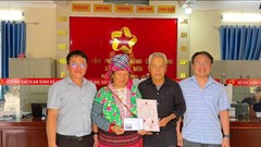 Câu chuyện cảm động của cụ ông 73 tuổi  kết hôn với cụ bà 81 tuổi