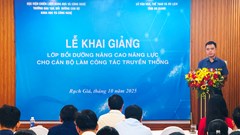 Nâng cao năng lực cho cán bộ thông tin và truyền thông tại An Giang