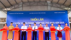 Triển lãm ảnh tuyên truyền về phòng, chống rác thải nhựa tại An Giang