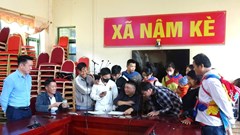 Xã vùng cao Nậm Kè trao quà Tết cho người có công và đối tượng yếu thế