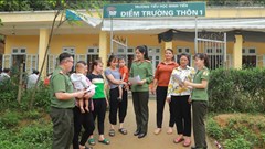 Tăng cường xây dựng điển hình trong phong trào toàn dân bảo vệ an ninh Tổ quốc