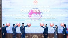 Trưng bày tài liệu, hình ảnh tuyên truyền và khai trương trang thông tin phục vụ bầu cử