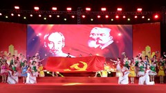 Xúc động tự hào chương trình nghệ thuật “Dâng Đảng tiếng hát mùa Xuân“