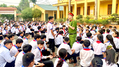 Tăng cường xây dựng điển hình trong phong trào toàn dân bảo vệ an ninh Tổ quốc