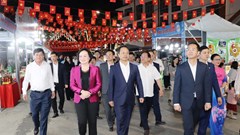 Phó Thủ tướng Phạm Thị Thanh Trà tham quan không gian quảng bá văn hóa, du lịch Điện Biên