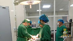 Điện Biên: Y, bác sĩ hiến máu khẩn cấp cứu sản phụ nguy kịch