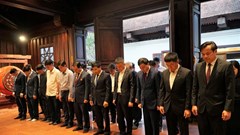 Phó Thủ tướng Nguyễn Văn Thắng tri ân các Anh hùng liệt sĩ tại Điện Biên
