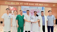 Khen thưởng đột xuất ê kíp cứu sống sản phụ trong tình trạng nguy kịch