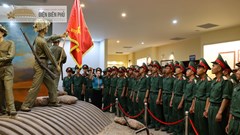 Khơi dậy lòng tự hào về Chiến thắng Điện Biên Phủ đến chiến sĩ trẻ