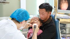 Khám và phẫu thuật miễn phí cho hơn 300 trẻ khuyết tật có hoàn cảnh khó khăn