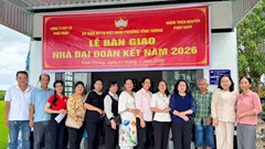 Bàn giao nhà Đại đoàn kết cho hộ có hoàn cảnh đặc biệt khó khăn