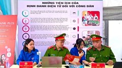 Tuổi trẻ Đông Cuông xung kích với phong trào “Bình dân học vụ số”
