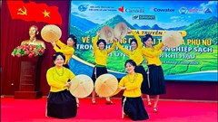 Phụ nữ Lâm Thượng làm nông nghiệp sạch giữ màu xanh cho bản làng