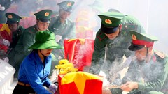 Các anh trở về, hòa vào lòng đất mẹ thân thương