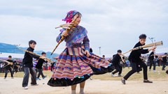 Mùa vàng Sín Chéng rộn vang điệu khèn