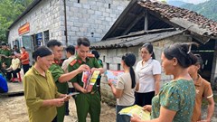 Quảng Uyên vận động người dân giao nộp vũ khí, vật liệu nổ và pháo
