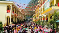 Lũng Cú sắp xếp trường học, tập trung nguồn lực cho giáo dục vùng biên