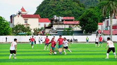 Sôi động giải bóng đá nam dân tộc Mông ở Mộc Châu