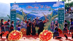 Mùa vàng Tả Lèng rộn ràng sắc màu văn hóa Mông
