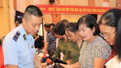 Lào Cai hướng dẫn người dân nhận diện hàng thật, hàng giả