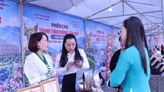 Điện Biên thúc đẩy thương mại điện tử từ phiên chợ không tiền mặt