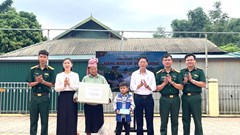 Sơn La: Ban CHQS xã Muổi Nọi đỡ đầu học sinh có hoàn cảnh khó khăn