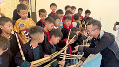 Để tiếng khèn Mông vang mãi trên rẻo cao Tả Phìn