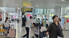 Tăng tần suất xe công nghệ, xe taxi, xe buýt tại sân bay dịp Tết Nguyên đán 2025