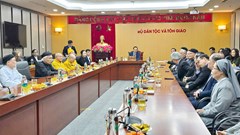 Bộ trưởng Bộ Dân tộc và Tôn giáo gặp gỡ các chức sắc tôn giáo