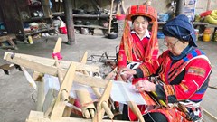 Phát triển du lịch cộng đồng gắn với bảo tồn bản sắc văn hóa