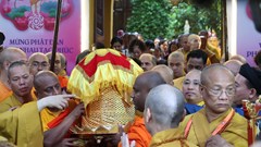 Cung rước xá lợi Đức Phật từ chùa Quán Sứ  về Chùa Tam Chúc