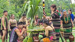 Tinh thần đại đoàn kết qua lễ hội Tâm r’nglắp bon của dân tộc M’nông 