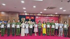 Trao giải Cuộc vận động sáng tác truyện ngắn và ký với chủ đề “Công an nhân dân - 80 năm xây dựng, chiến đấu và trưởng thành“