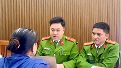  Một phụ nữ suýt bị công an giả lừa 50 triệu đồng