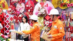 Ngành điện khuyến cáo gì về đốt vàng mã và sử dụng thiết bị điện dịp Tết? 