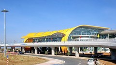 Tạm đóng cửa sân bay Liên Khương, khách du lịch lưu ý điều gì?