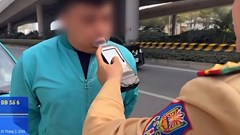 Nhiều tài xế taxi, xe khách vi phạm nồng độ cồn